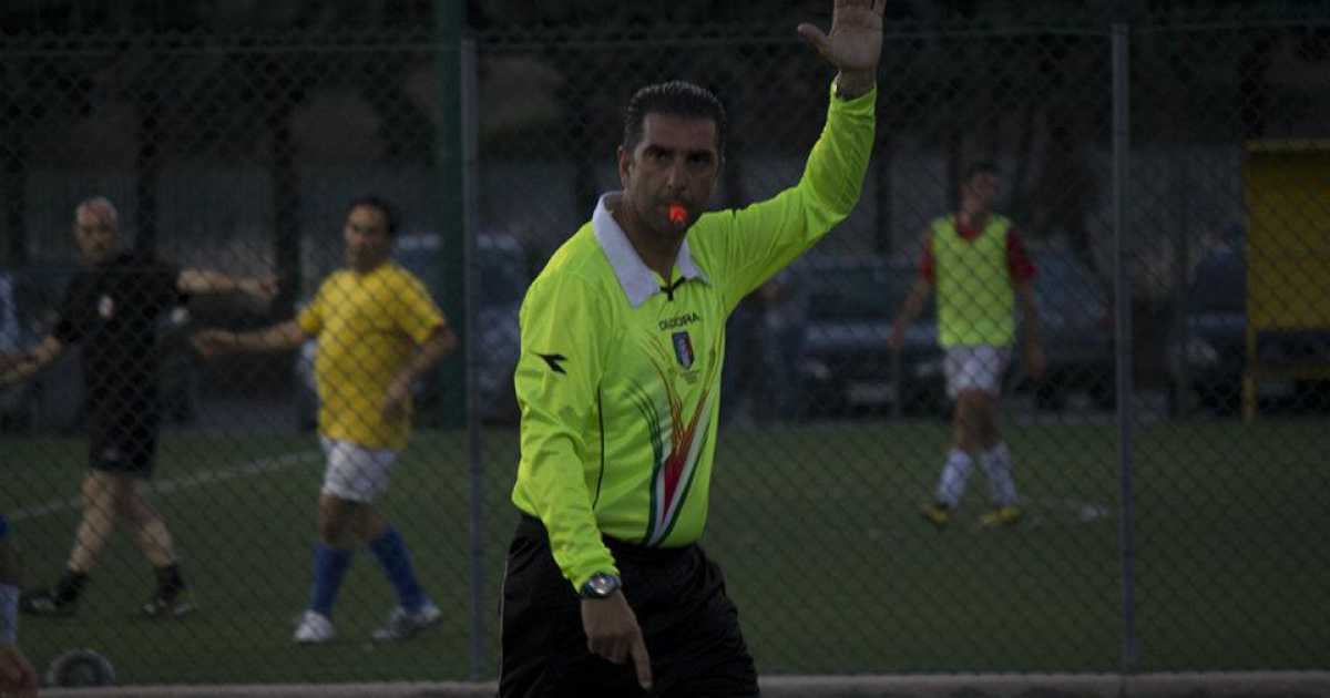 L'arbitro barese Leone: �Noi sempre zitti davanti alla maleducazione dei calciatori�